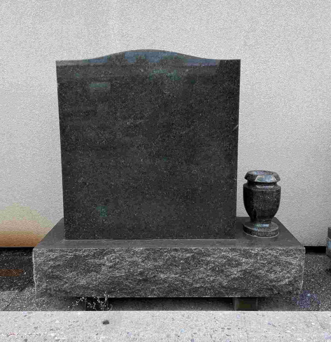 Tropical Green Serp Top Upright Monument – 40% OFF!